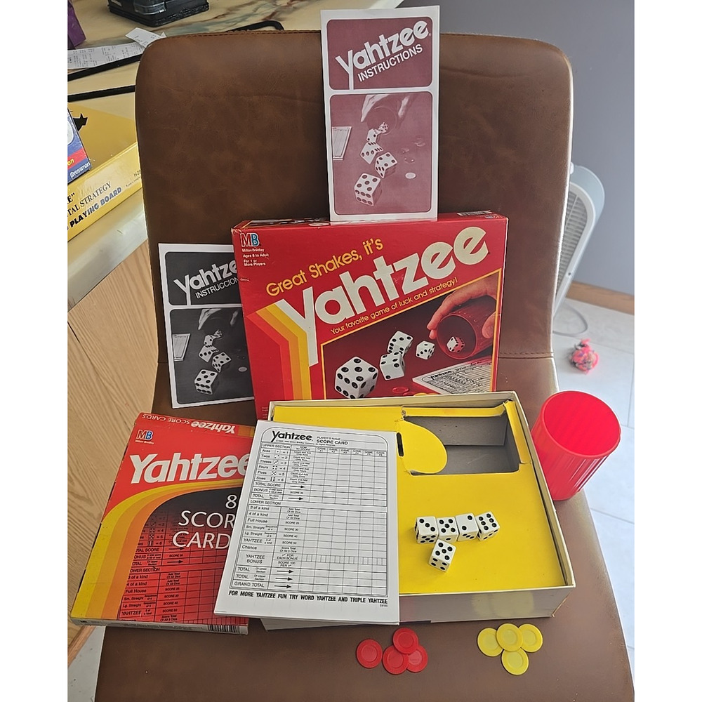 Vintage 1991 Milton Bradley MB‎ Yahtzee Bonus Extra Score Cards Dice Game